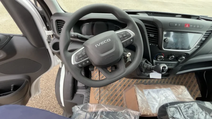 IVECO DAILY 35C14 2.3 L136CV 3750MM 7POSTI - immagine 7