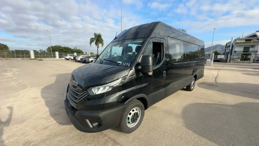 IVECO DAILY 35S18 D.CAB 6POSTI 3.0D 176CV AUTO