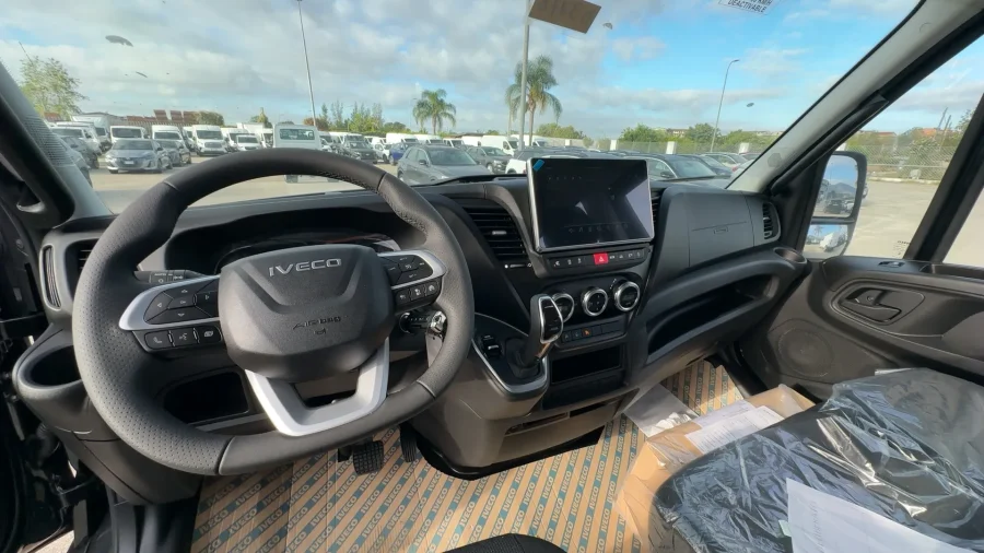 IVECO DAILY 35S18 D.CAB 6POSTI 3.0D 176CV AUTO - immagine 6