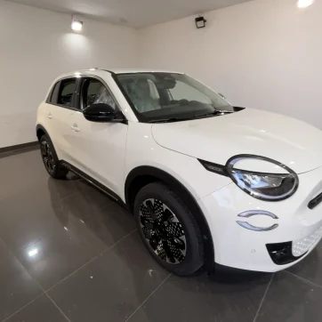 FIAT 600 1.2 HYBRID LA PRIMA II 100CV AUTO