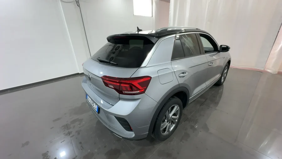 VOLKSWAGEN T-ROC 2.0 TDI R-LINE 150CV DSG - immagine 3