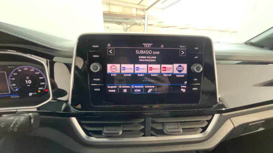 VOLKSWAGEN T-ROC 1.0 TSI R-LINE 110CV - immagine 11