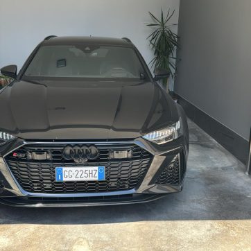 AUDI RS6 AVANT 4.0 V8