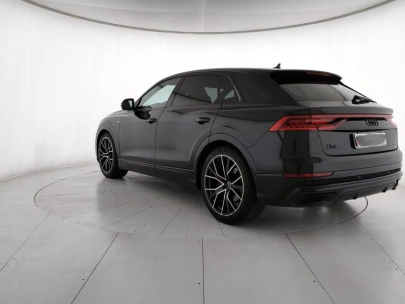 AUDI Q8 50 3.0 TDI MHEV SPORT QUATTRO - immagine 3