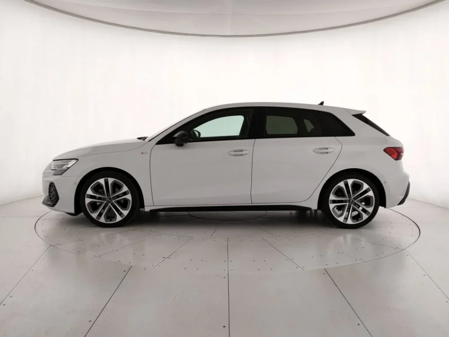 AUDI A3 SPORTBACK 2.0 TDI S LINE EDITION 150V S-TRONIC - immagine 2
