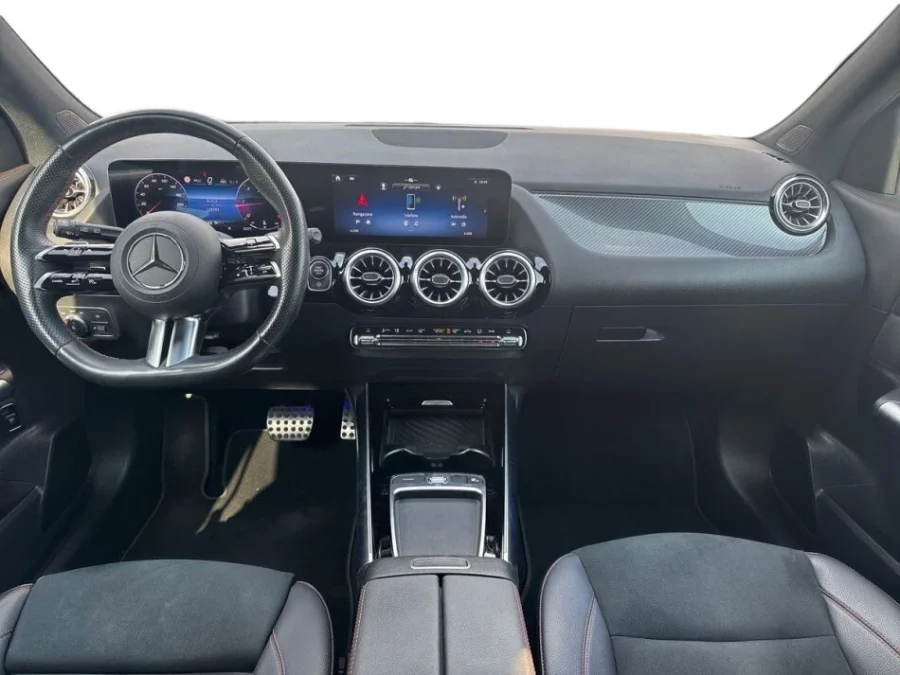 🚘 MERCEDES-BENZ GLA 200 d AMG LINE PREMIUM AUTO - immagine 5