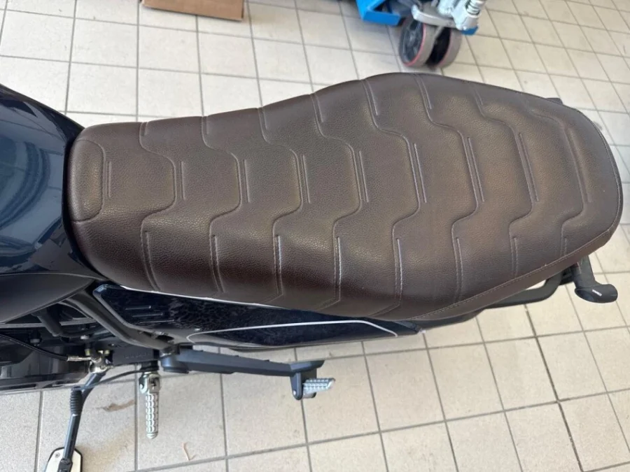 🏍️ DUCATI SCRAMBLER 800 NIGHTSHIFT - immagine 4