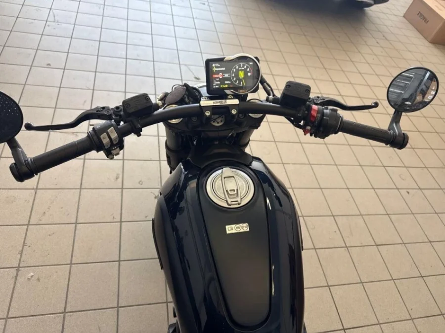 🏍️ DUCATI SCRAMBLER 800 NIGHTSHIFT - immagine 6