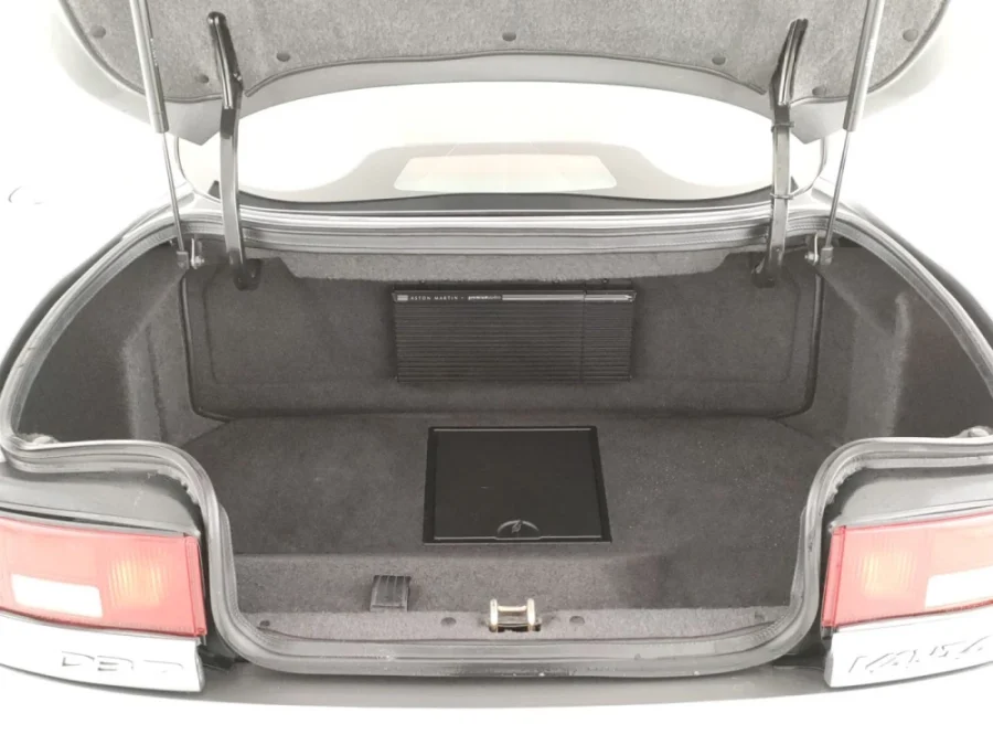 ASTON MARTIN DB7 VANTAGE COUPÉ 6.0 V12 – 420 CV - immagine 10