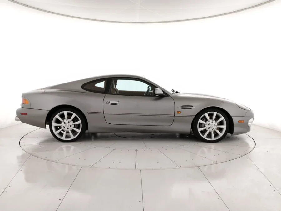 ASTON MARTIN DB7 VANTAGE COUPÉ 6.0 V12 – 420 CV - immagine 2