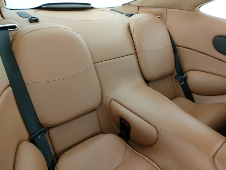 ASTON MARTIN DB7 VANTAGE COUPÉ 6.0 V12 – 420 CV - immagine 8