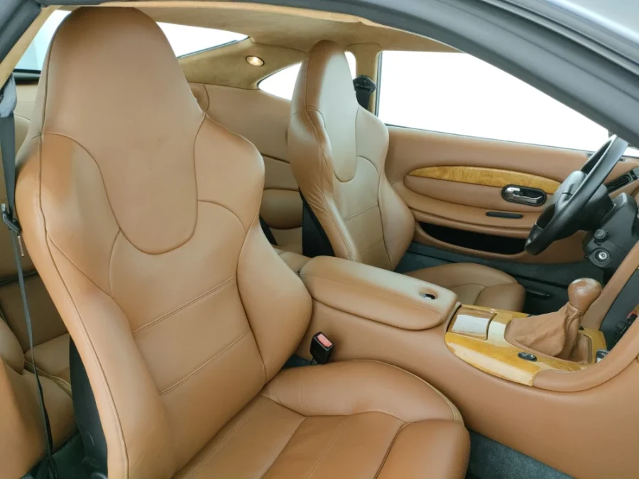 ASTON MARTIN DB7 VANTAGE COUPÉ 6.0 V12 – 420 CV - immagine 9