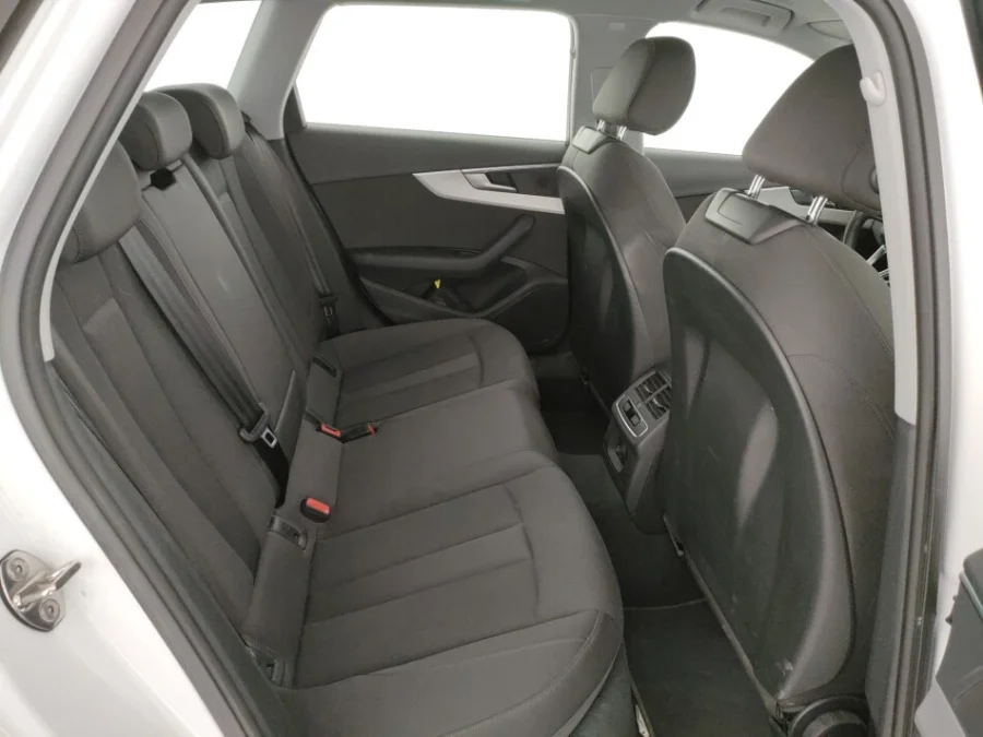🚘 AUDI A4 AVANT S LINE EDITION 35 TDI MHEV S-TRONIC - immagine 5