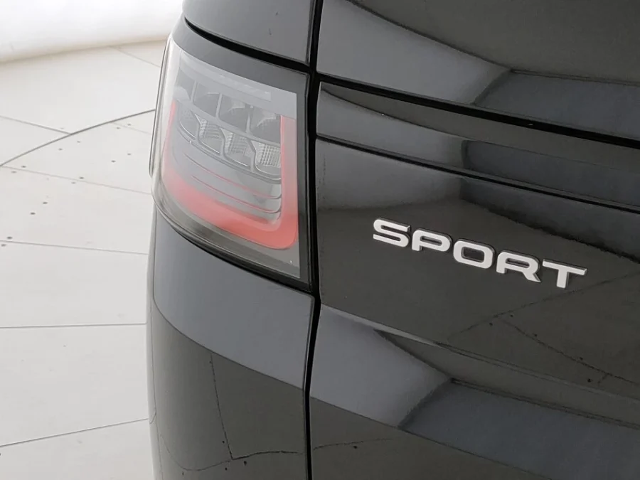 LAND ROVER RANGE ROVER SPORT 3.0 SDV6 HSE DYNAMIC - immagine 4