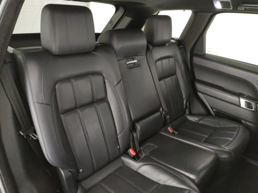 LAND ROVER RANGE ROVER SPORT 3.0 SDV6 HSE DYNAMIC - immagine 7